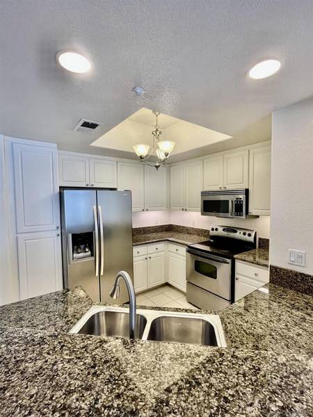 9263 Regents Rd. #B208, La Jolla, CA 92037