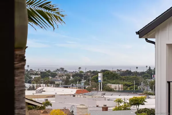 Carlsbad, CA 92008,3985 Syme Dr