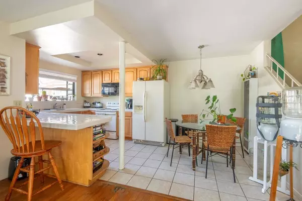 San Diego, CA 92109,1828 Diamond St #1