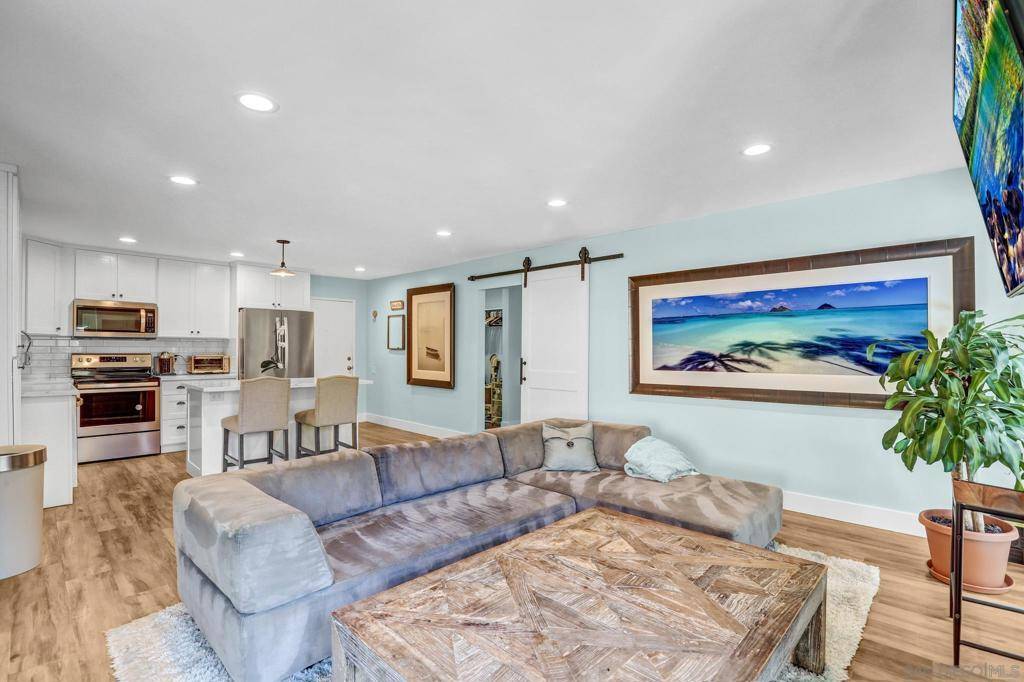 San Diego, CA 92109,1775 Diamond St #231