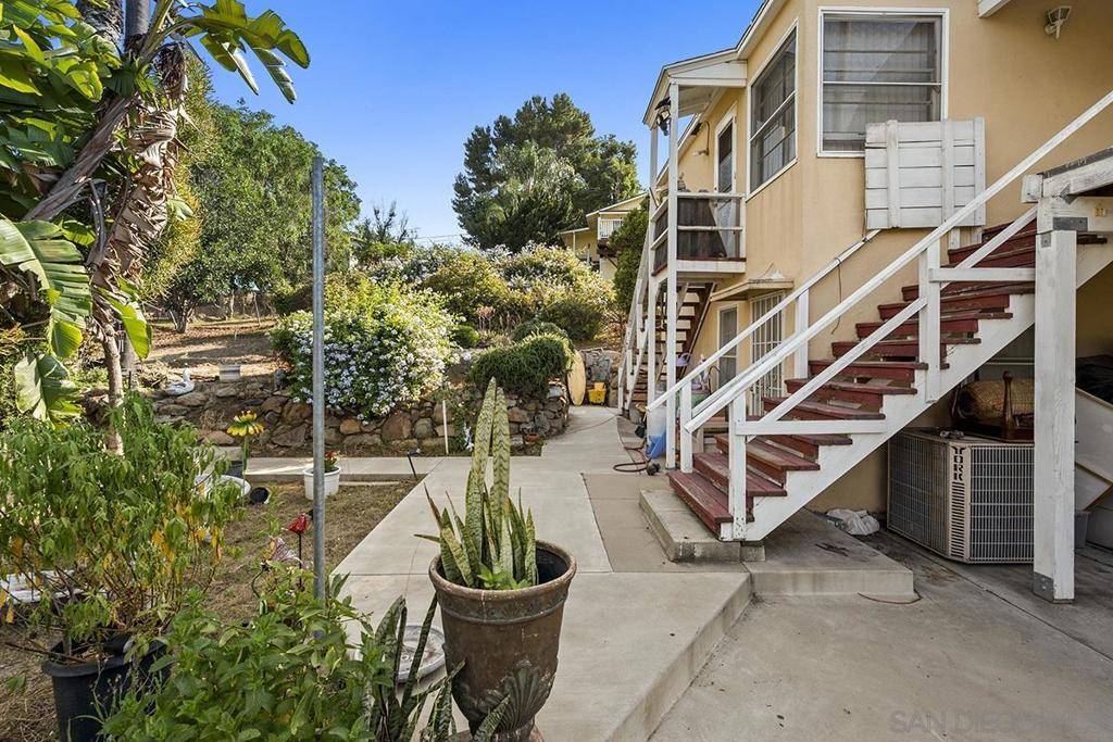 9303 Fuerte Dr, La Mesa, CA 91941
