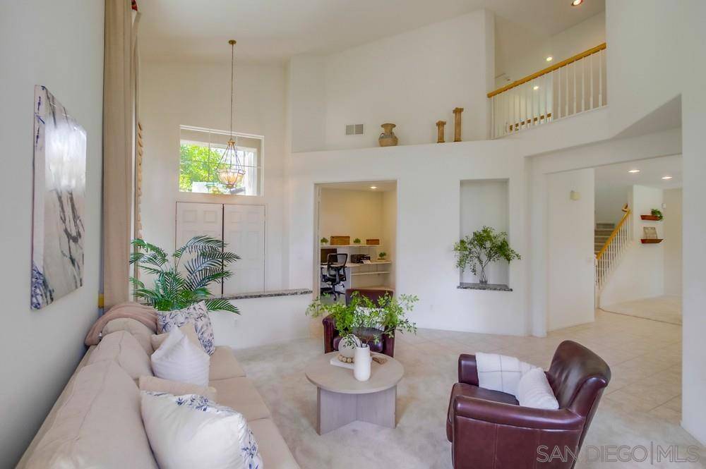 San Diego, CA 92128,11841 Treewind Ct