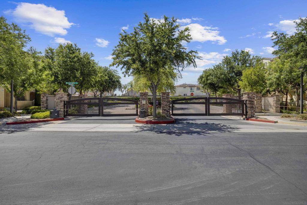 Temecula, CA 92592,31163 Lavender Ct #204