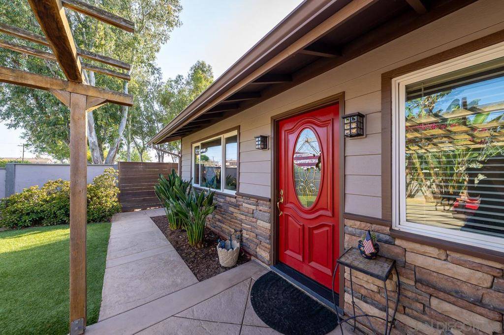 San Diego, CA 92122,7212 Florey St
