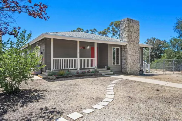 3165 Torreon Dr, Alpine, CA 91901