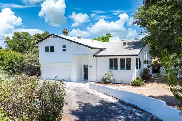 440 448 W Los Angeles Dr, Vista, CA 92083