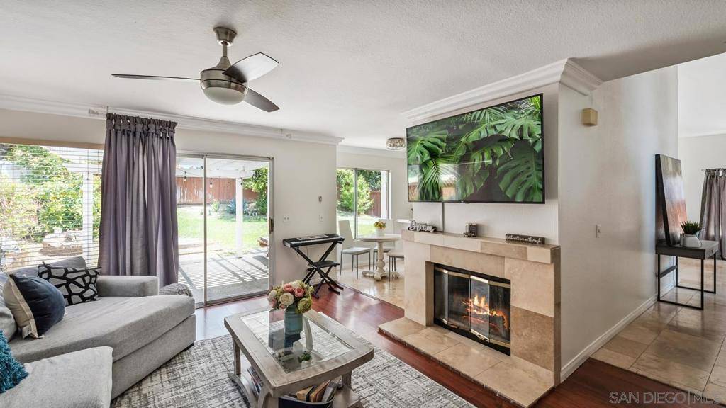 Temecula, CA 92591,27468 Rosebay Ct
