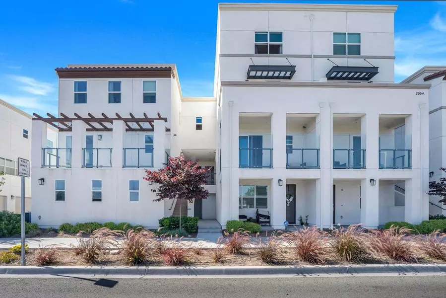 2054 Luzon Ln #2, Chula Vista, CA 91915