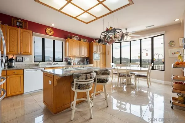 Escondido, CA 92029,3645 Vista De La Canada