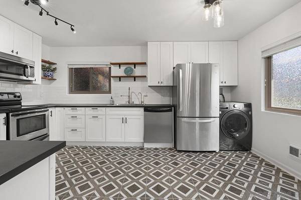 5472 Adobe Falls Rd #7,  San Diego,  CA 92120