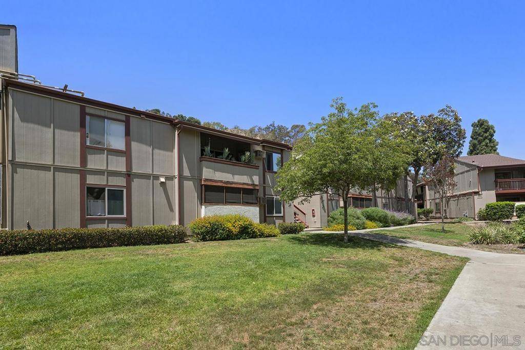 San Diego, CA 92120,5472 Adobe Falls Rd #7