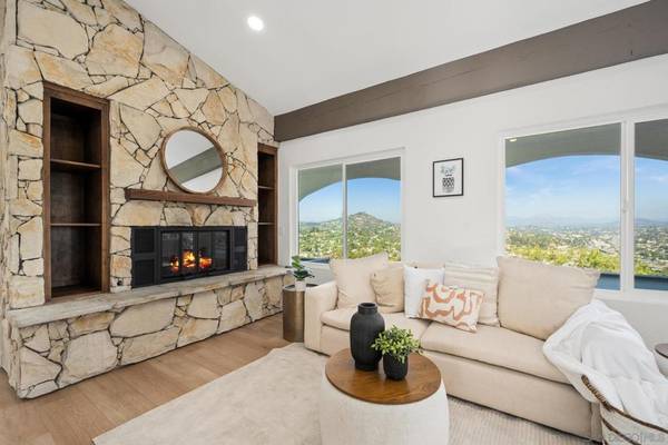 4334 Valle Dr, La Mesa, CA 91941