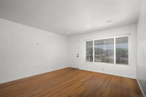 Imperial Beach, CA 91932,1058 10th St
