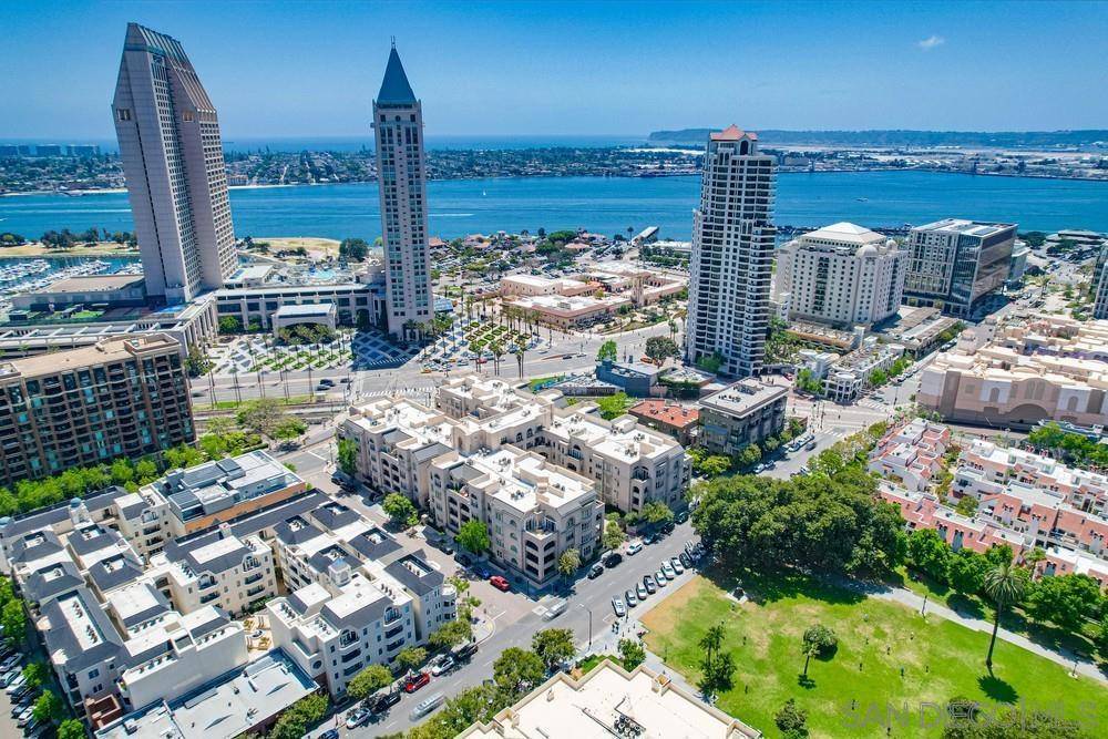 San Diego, CA 92101,650 Columbia Street #208