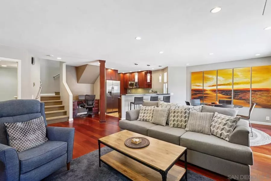 8436 Via Sonoma #67, La Jolla, CA 92037
