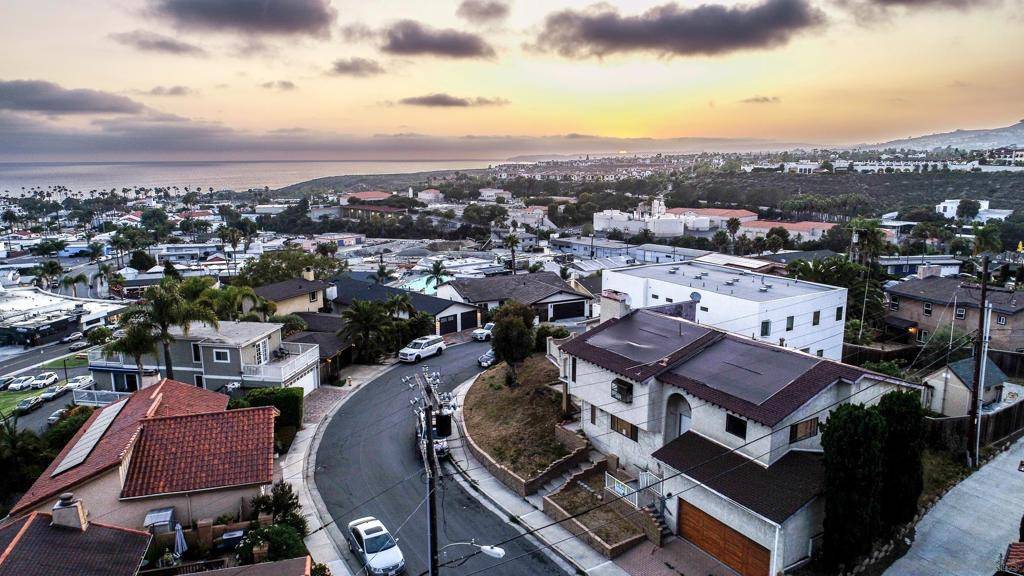 San Clemente, CA 92672,153 Calle Redondel