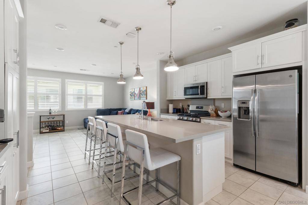 1890 Cosmopolitan Ln #3, Chula Vista, CA 91915