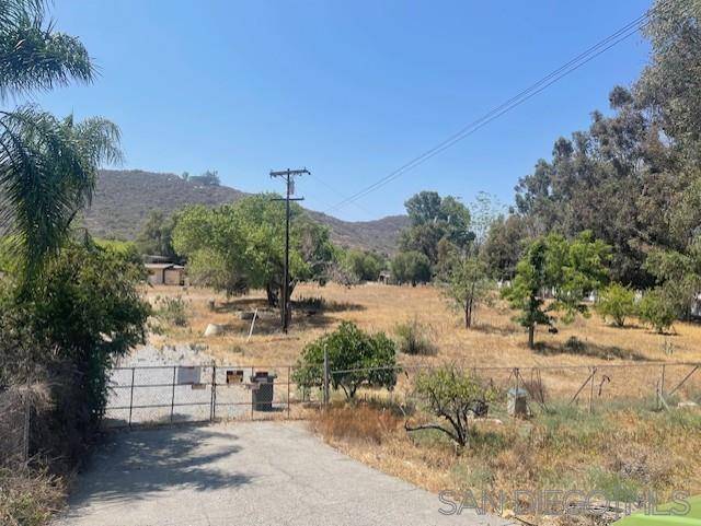 2333 Willow Glen Dr., El Cajon, CA 92019
