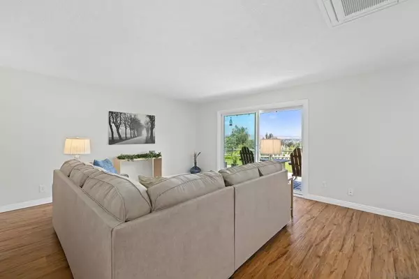Oceanside, CA 92057,996 Surfbird Way