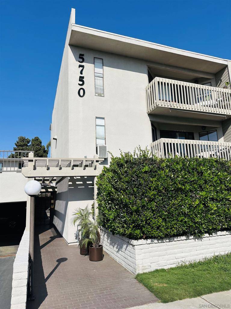 5750 Friars Road #208, San Diego, CA 92110