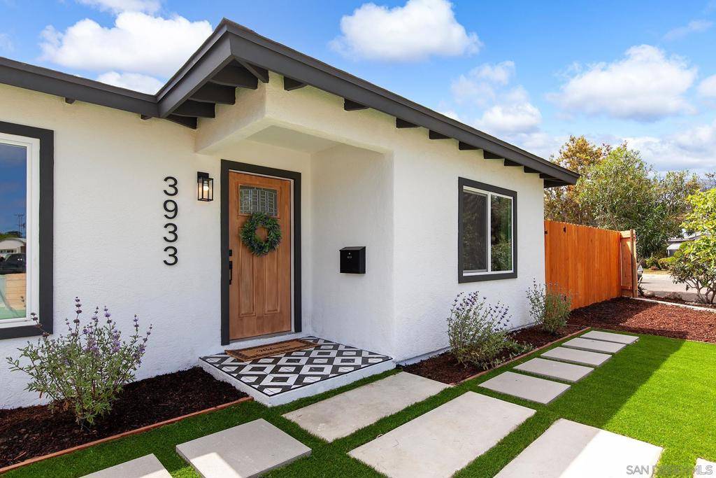 3933 Willamette, San Diego, CA 92117