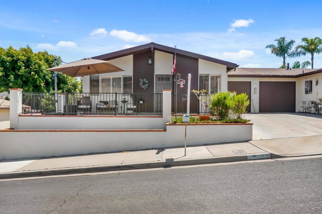 3719 Balboa Dr, Oceanside, CA 92056