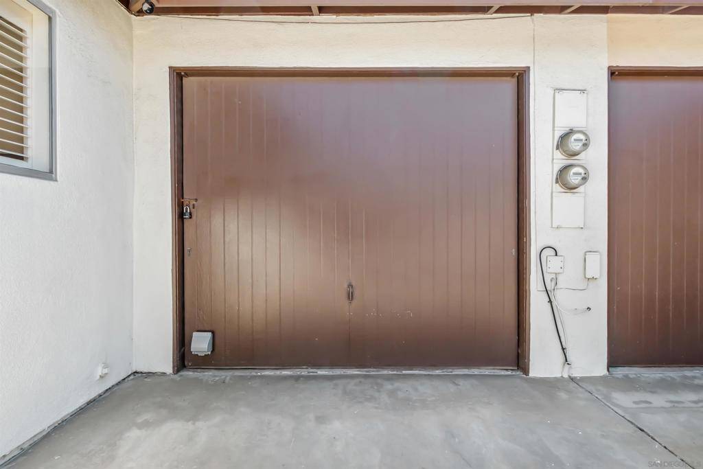 Oceanside, CA 92056,3719 Balboa Dr