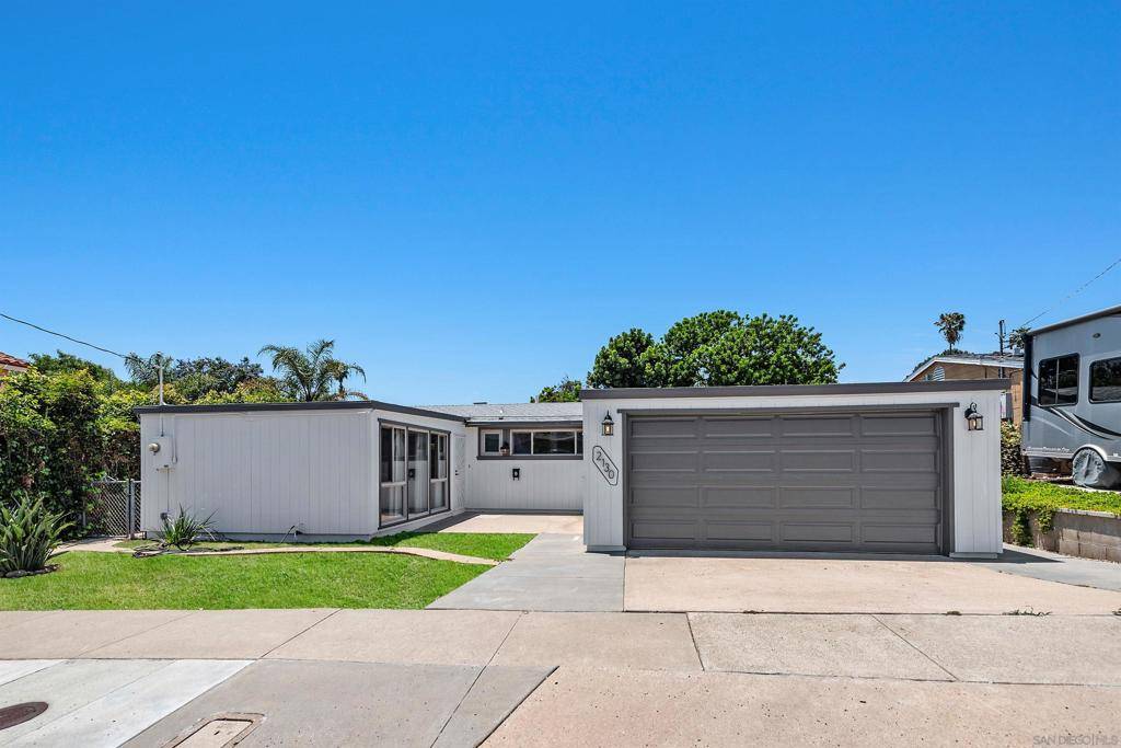 2130 Cardinal Dr, San Diego, CA 92123
