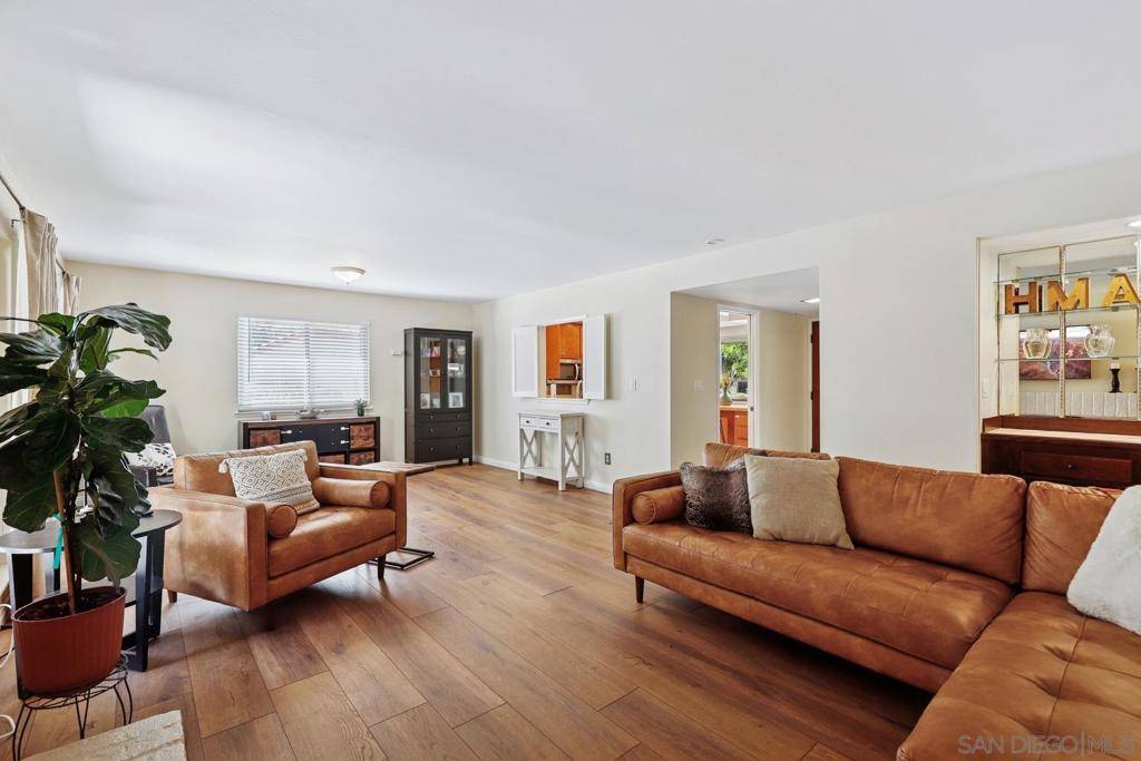 12055 Caminito Campana, San Diego, CA 92128