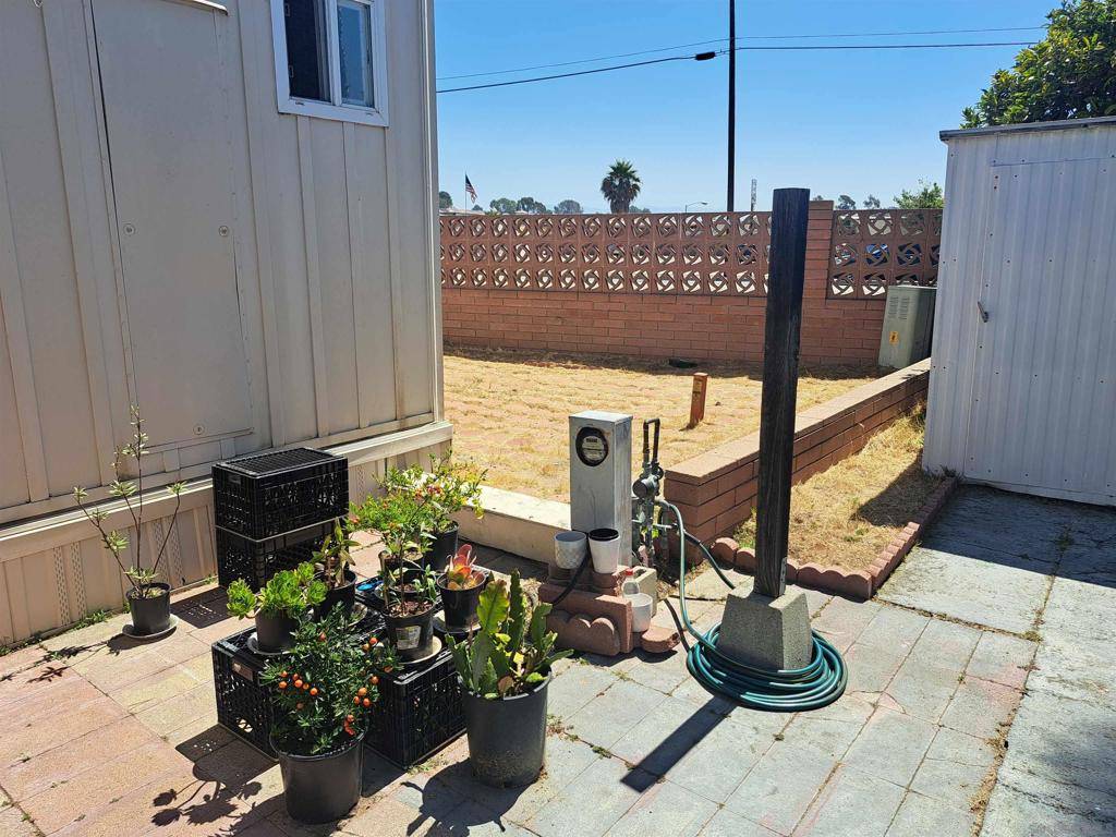 Oceanside, CA 92058,2 Bahia Ln