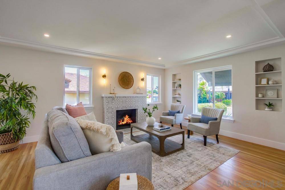 4574 58th St, San Diego, CA 92115
