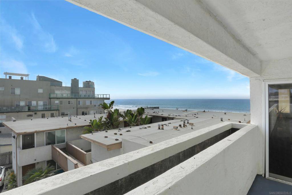 Imperial Beach, CA 91932,1100 Seacoast Dr #5