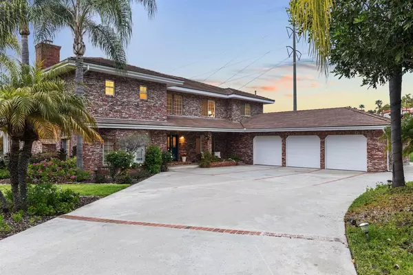 Carlsbad, CA 92009,2610 Acuna Ct