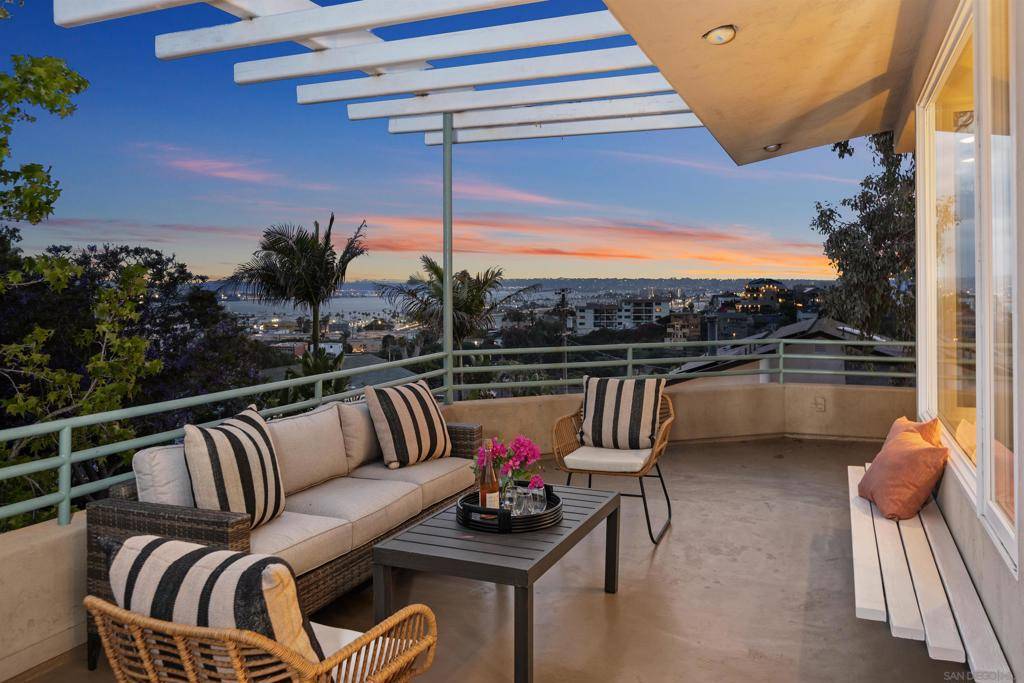 405 W Nutmeg St, San Diego, CA 92103