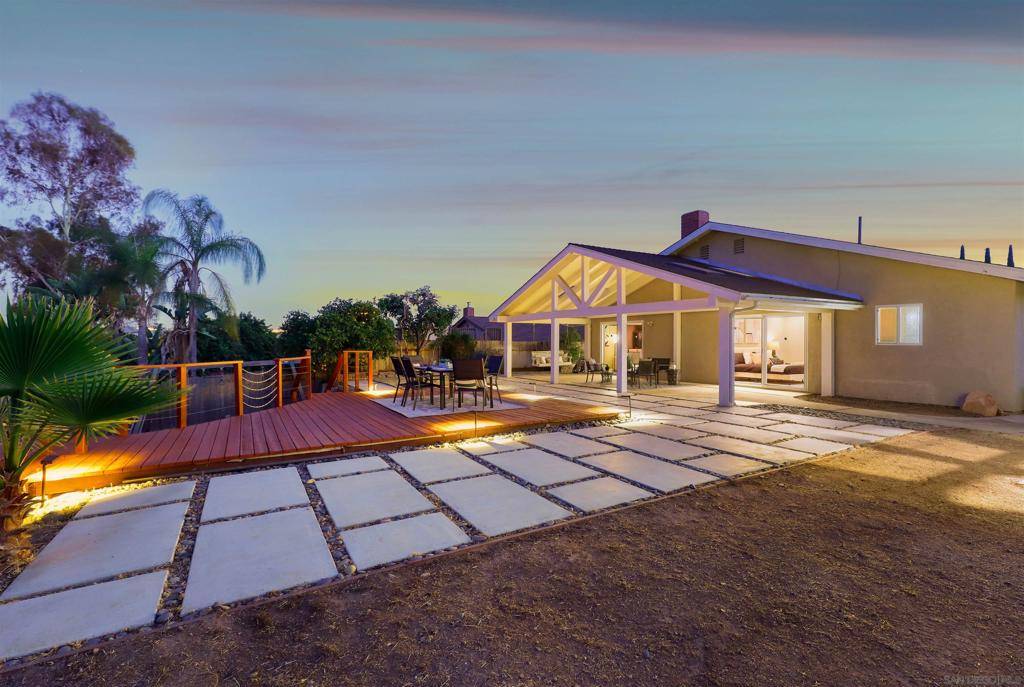 Poway, CA 92064,14637 Poway Mesa Dr