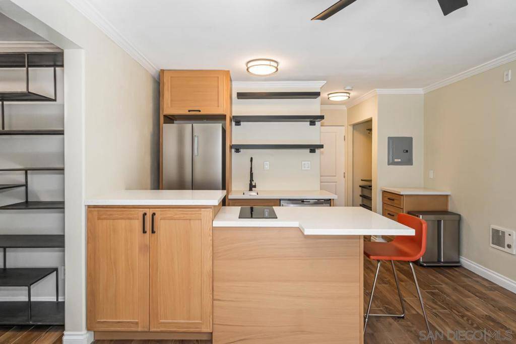 San Diego, CA 92106,Address not disclosed