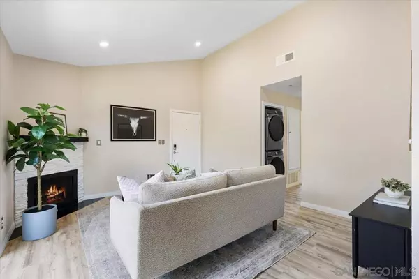 Lakeside, CA 92040,12650 Lakeshore Dr #156