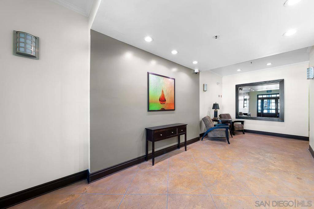 San Diego, CA 92104,3405 Florida Street #303