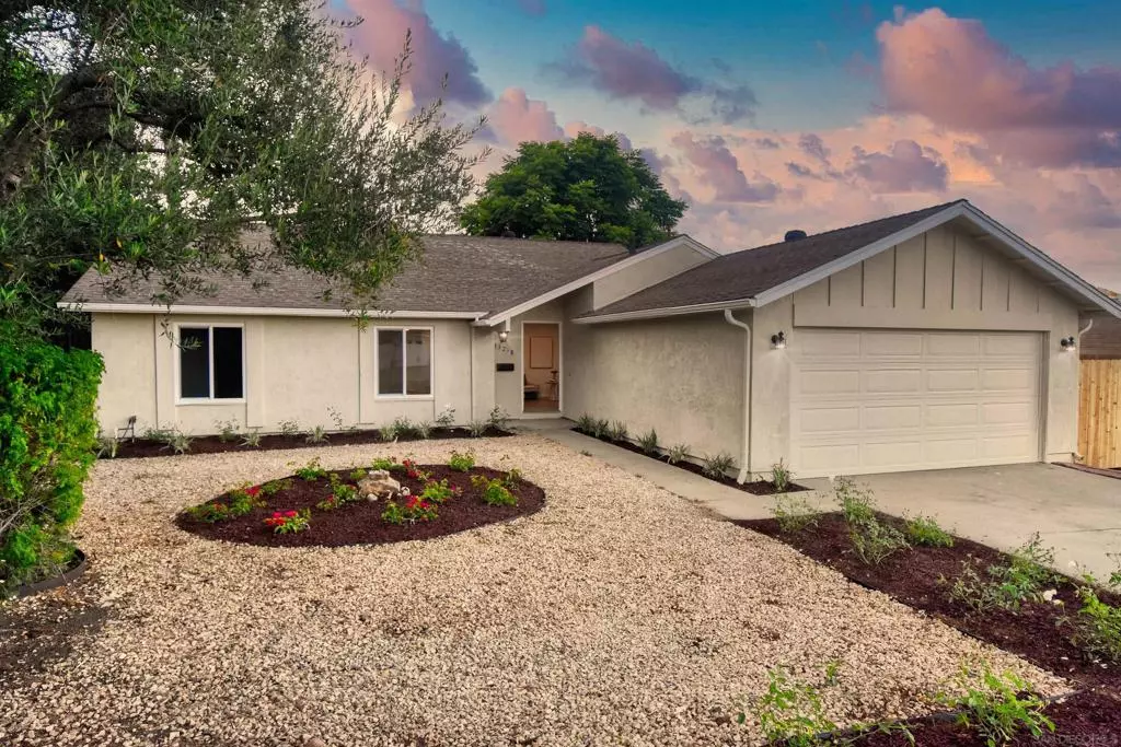 Poway, CA 92064,13218 Olive Grove Dr