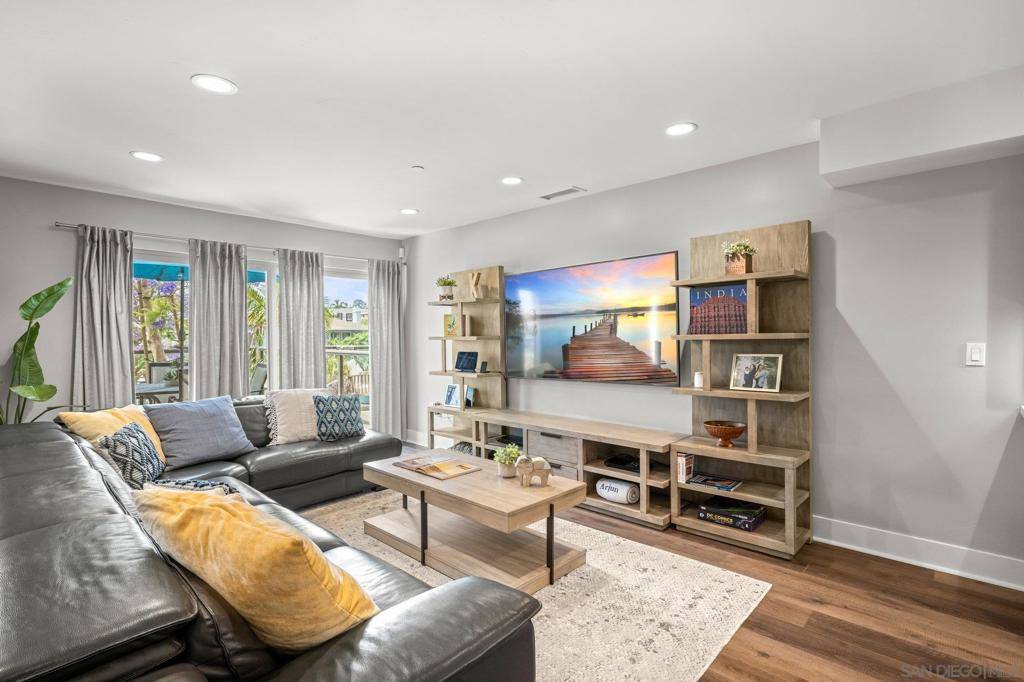 San Diego, CA 92106,3030 Jarvis St #2