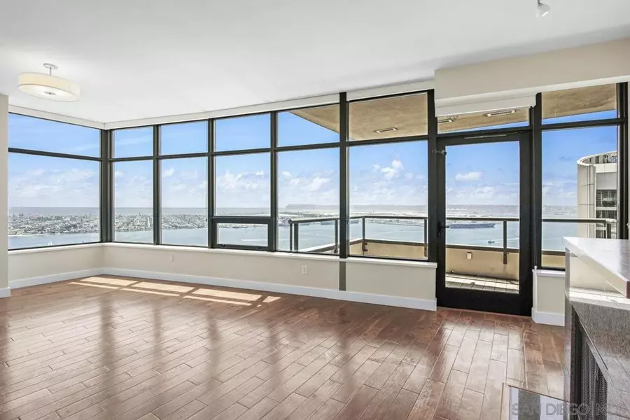 700 W E St #3901, San Diego, CA 92101