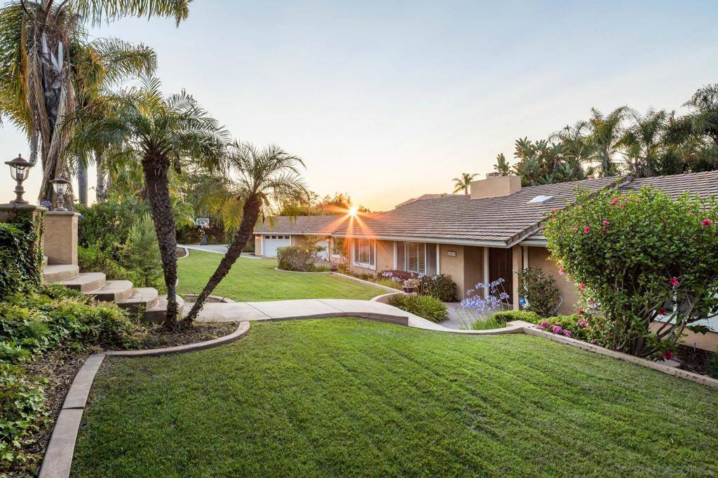 13678 Orchard Gate Rd, Poway, CA 92064