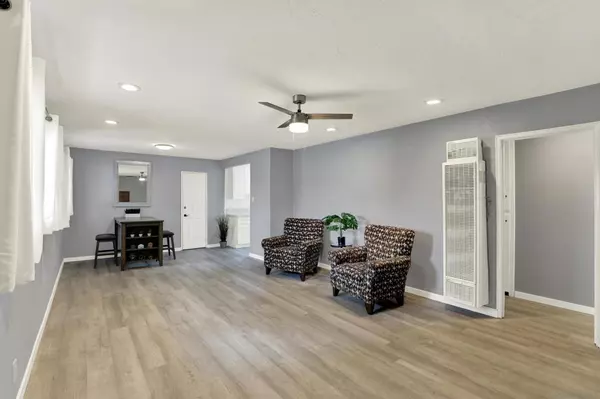 San Diego, CA 92117,5143 Conrad Ave