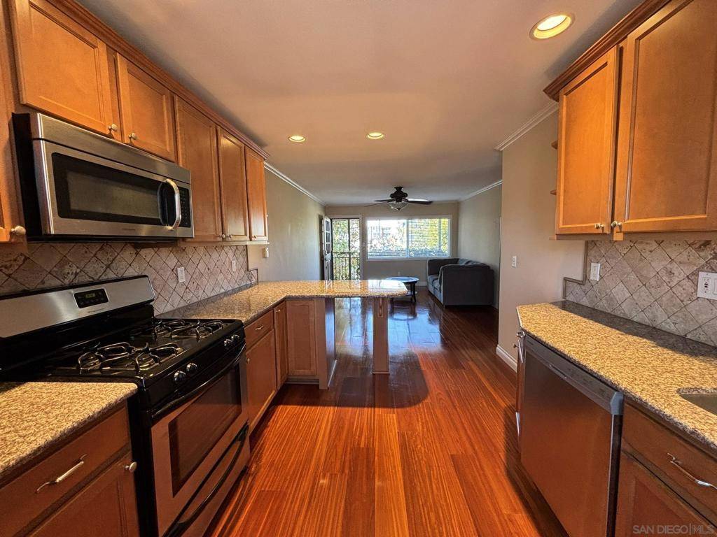 San Diego, CA 92104,4009 1/2 ILLINOIS ST