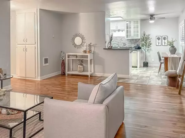 San Diego, CA 92116,3532 MEADE AVE #26