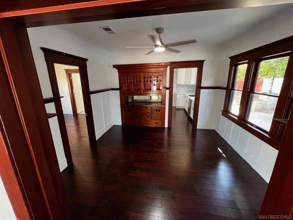1648 S Maple St, Escondido, CA 92025