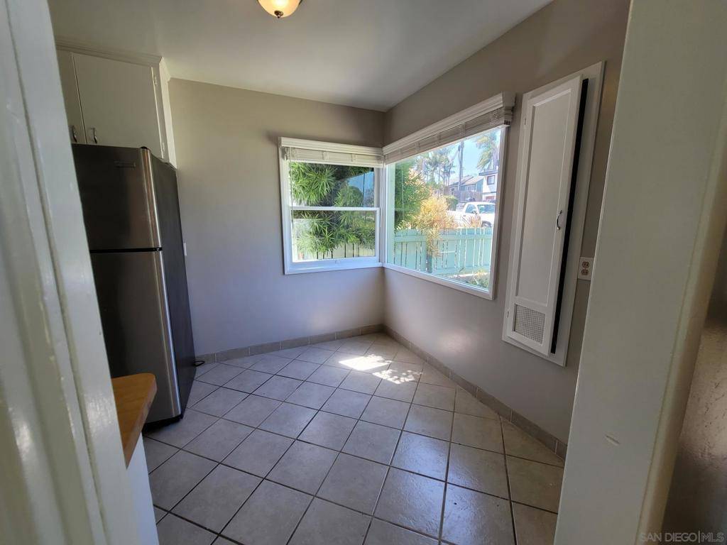 San Diego, CA 92107,4660 Saratoga Ave