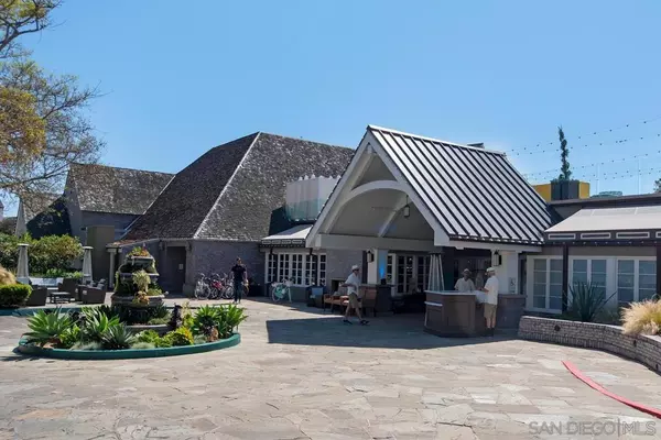 Del Mar, CA 92014,1562 Camino Del Mar #648