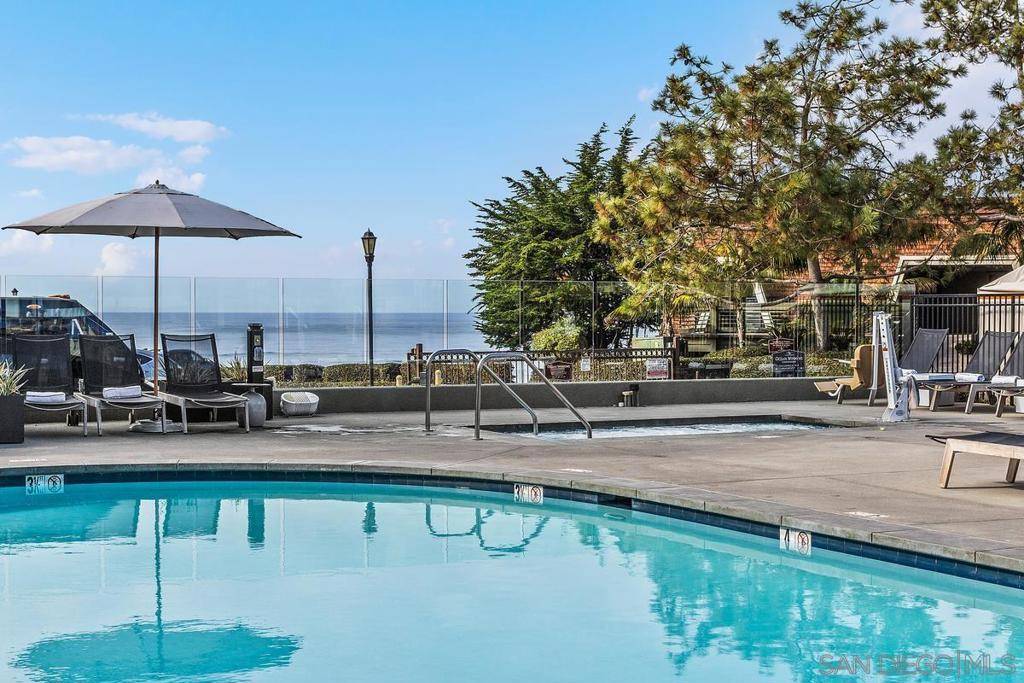 Del Mar, CA 92014,1562 Camino Del Mar #648