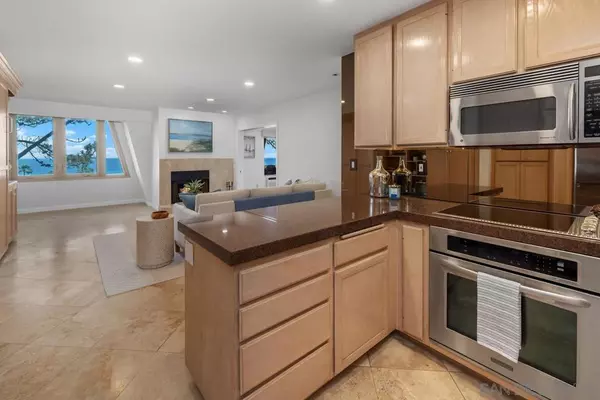 Del Mar, CA 92014,1562 Camino Del Mar #648